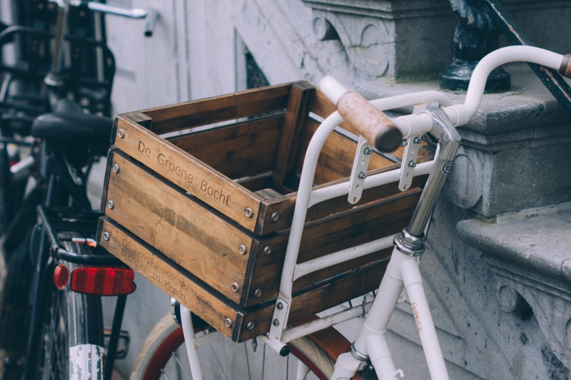 epicerie-CAVALAIRE SUR MER-min_bicycle-1149483